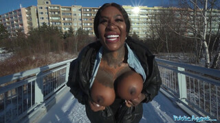 Public Agent - Josy Black a hatalmas mellű fekete milf