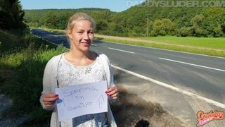Figyelem! Áraszt el a daddy spermája az arcomat, te kis ribanc