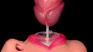 Közelről: a legforróbb szopás, ami tölcséren át spriccelő orgazmust csal elő! Élvezet etetése! Érzéki orális ASMR 4K