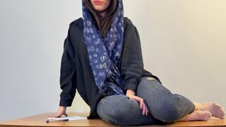 Csábító arab MILF szexeli meg a bankárt a vám ellenében