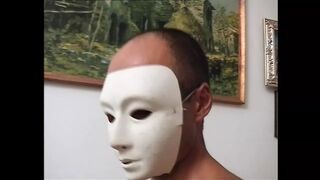 Szőke milf háziasszony szőrös punija és csupasz segge keményen bedolgozva teljes jelenetben