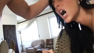 Simone Peach vad hátsó bejáratos kalandja Toni Ribasszal és Brandon Ironnal a teljes filmben